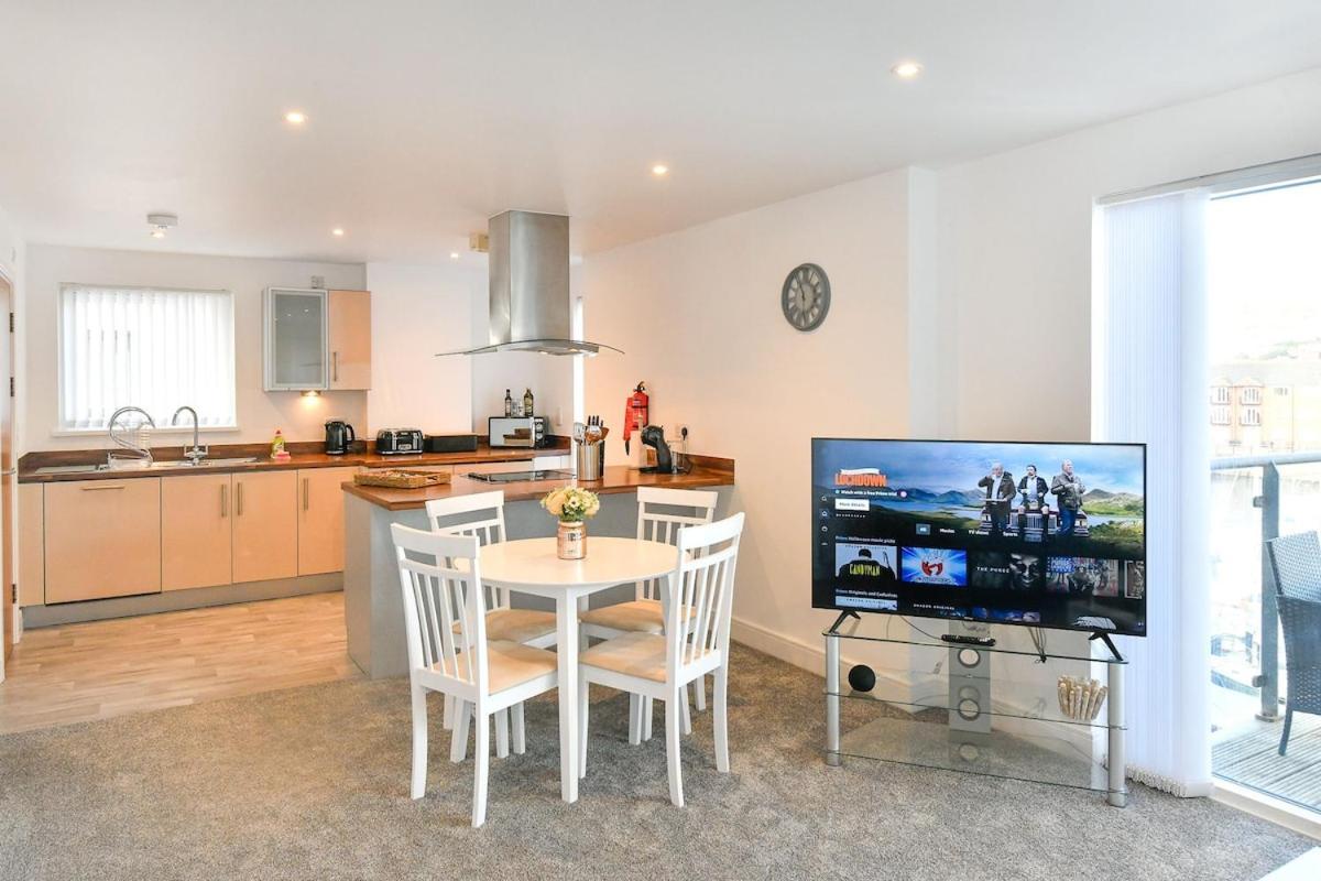 Meridian Wharf, Excellent Marina View * Swansea