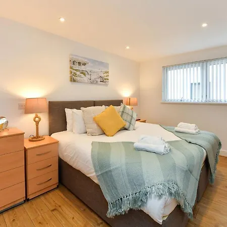 Just Stay Wales - Meridian Wharf, Marina View - 2 Bed Apartment Swansea Exterior photo